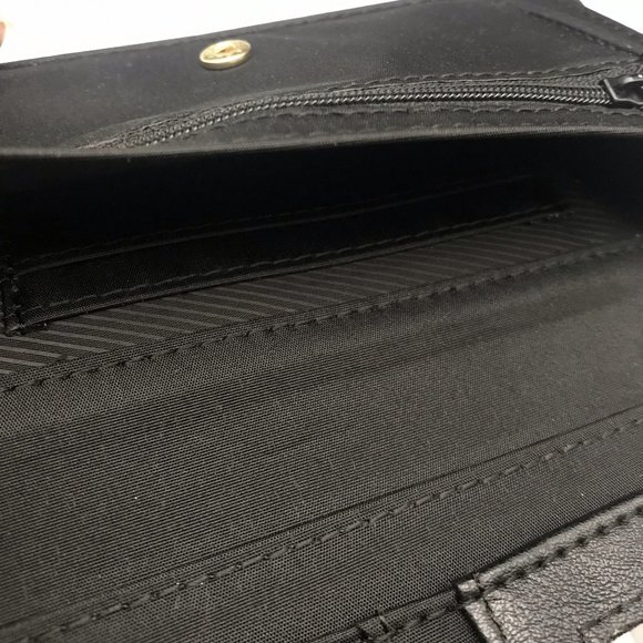 NEW Tahari Black Slim Clutch / Wallet / Cardholder - Picture 6 of 9